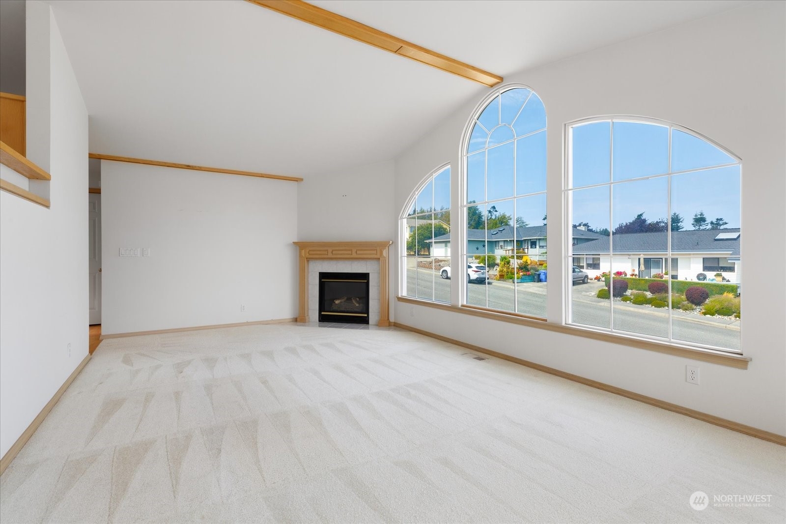 655 Southwest Echo Loop Oak Harbor, WA 98277 - Photo 8 of 38