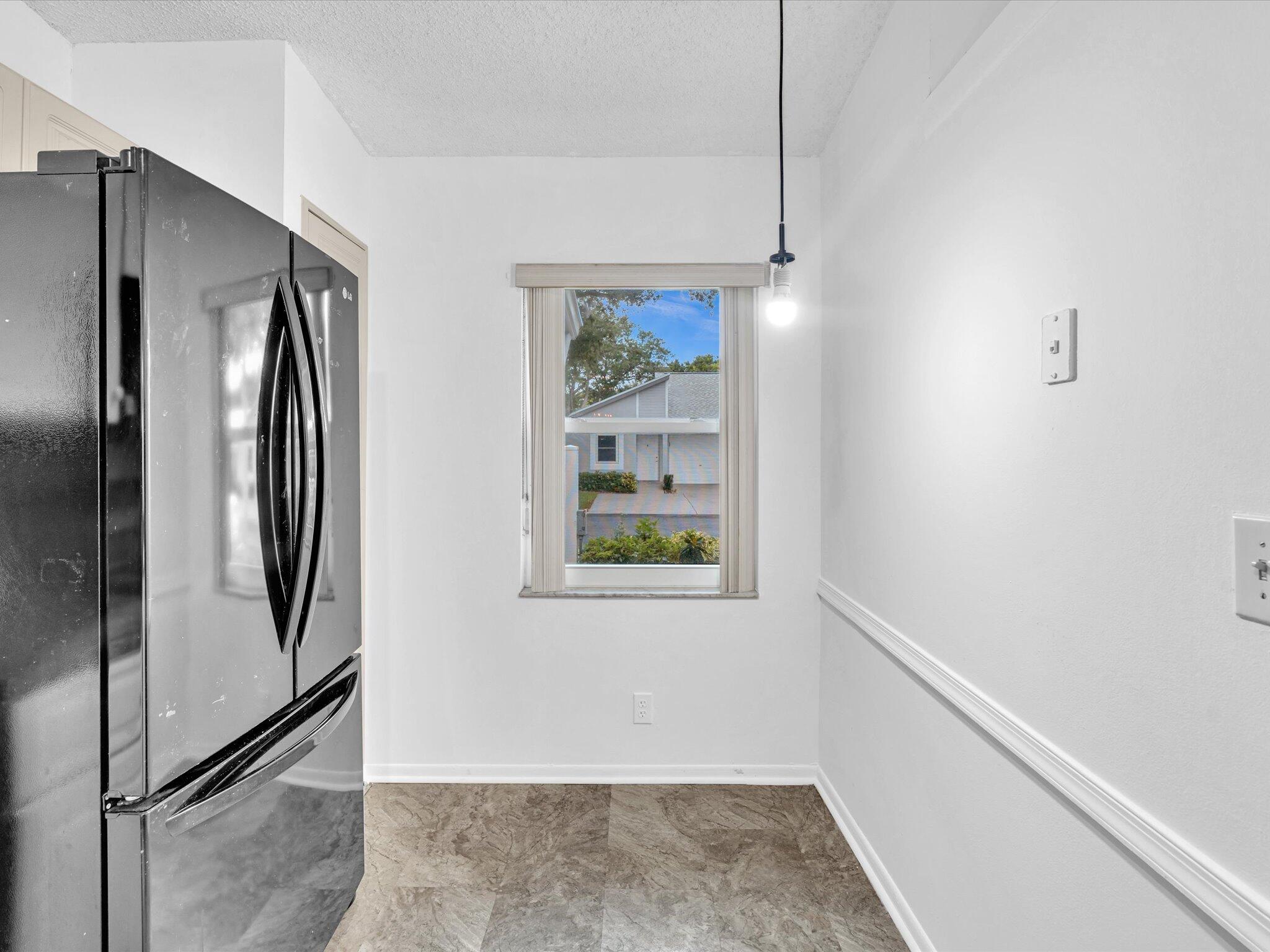 8920 Sunscape Lane Boca Raton, FL 33496 - Photo 7 of 43 Light and bright
