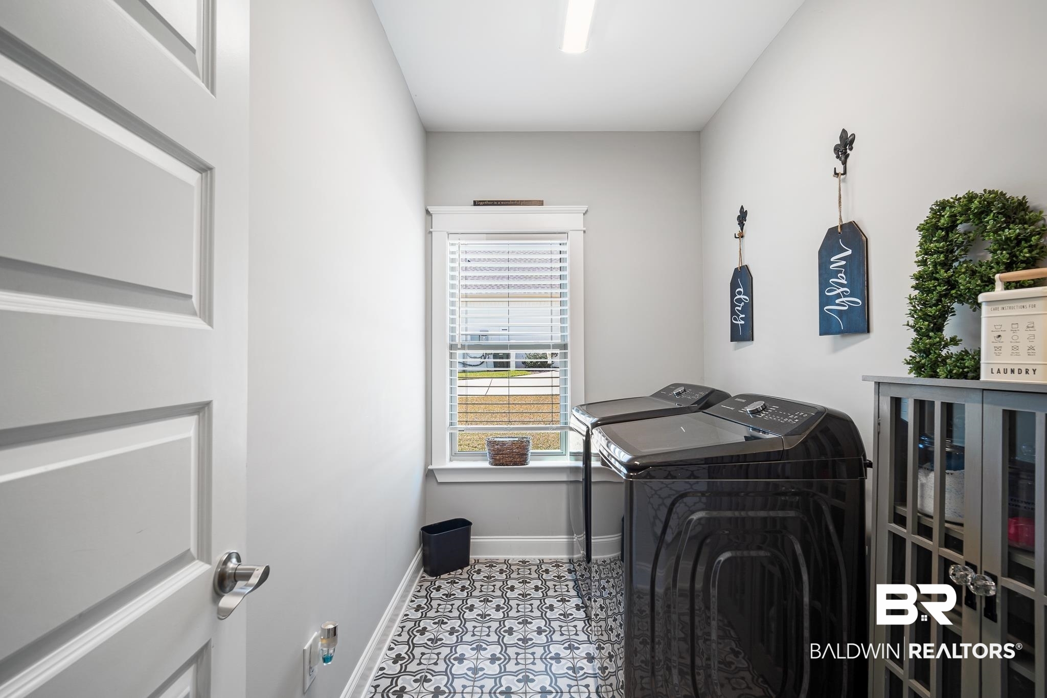 8664 Danube Court Daphne, AL 36526 - Photo 15 of 50 Laundry Room