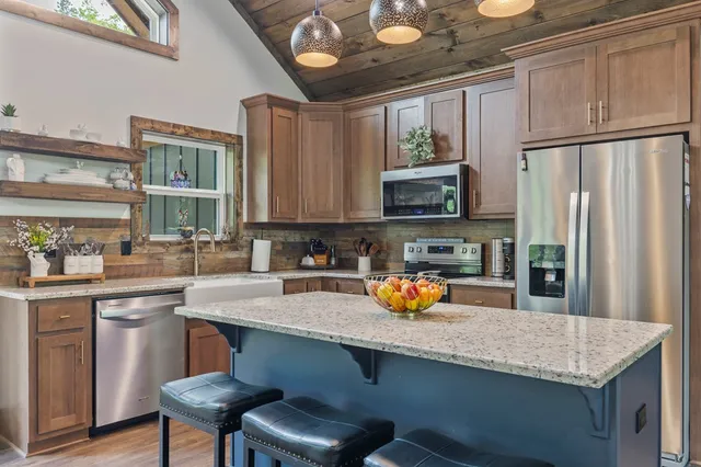 $995,000 | 595 Arp Road, Mineral Bluff, GA 30559