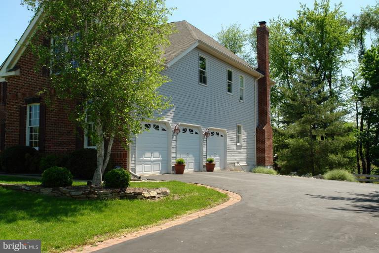 12107 Sheets Farm Road North Potomac, MD 20878 - Photo 22 of 30 Exterior (General)