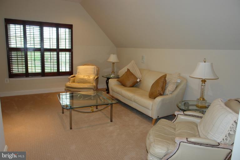 12107 Sheets Farm Road North Potomac, MD 20878 - Photo 26 of 30 Bedroom (Master)