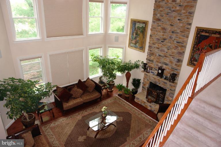 12107 Sheets Farm Road North Potomac, MD 20878 - Photo 6 of 30 Family Room