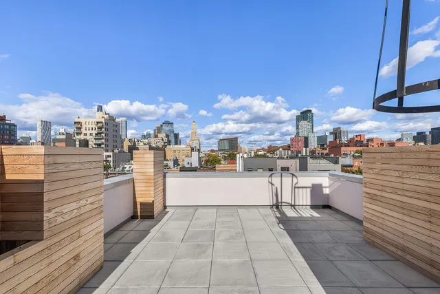 $2,100,000 | 665 Degraw Street, Unit 2 | Park Slope