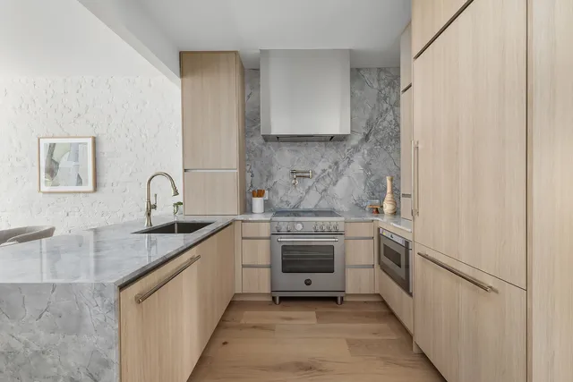 $2,100,000 | 665 Degraw Street, Unit 2 | Park Slope