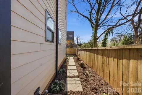 $789,000 | 1602 Julia Maulden Place, Charlotte, NC 28206