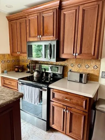 $399,900 | 4714 Brookwood Terrace, St. Joseph, MO 64506