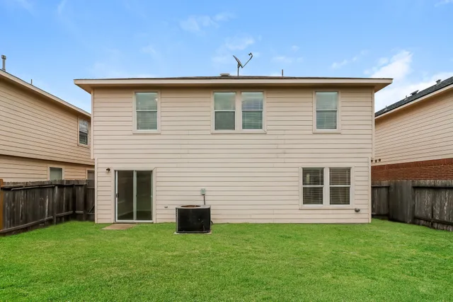 $1,945 | 3643 Bridgebluff Lane, Katy, TX 77449