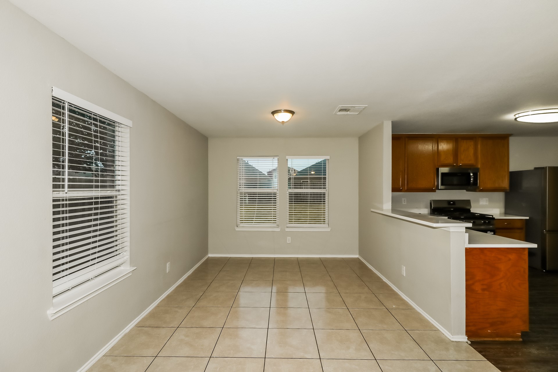 3643 Bridgebluff Lane Katy, TX 77449 - Photo 5 of 18