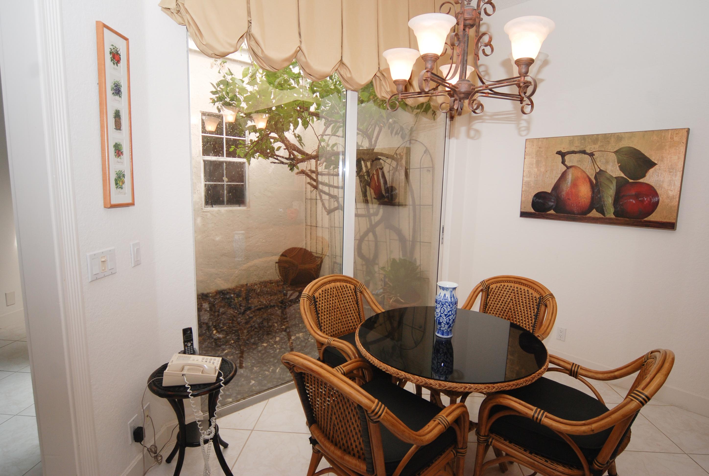 5310 Ascot Bend Boca Raton, FL 33496 - Photo 9 of 22 breakfast and atrium