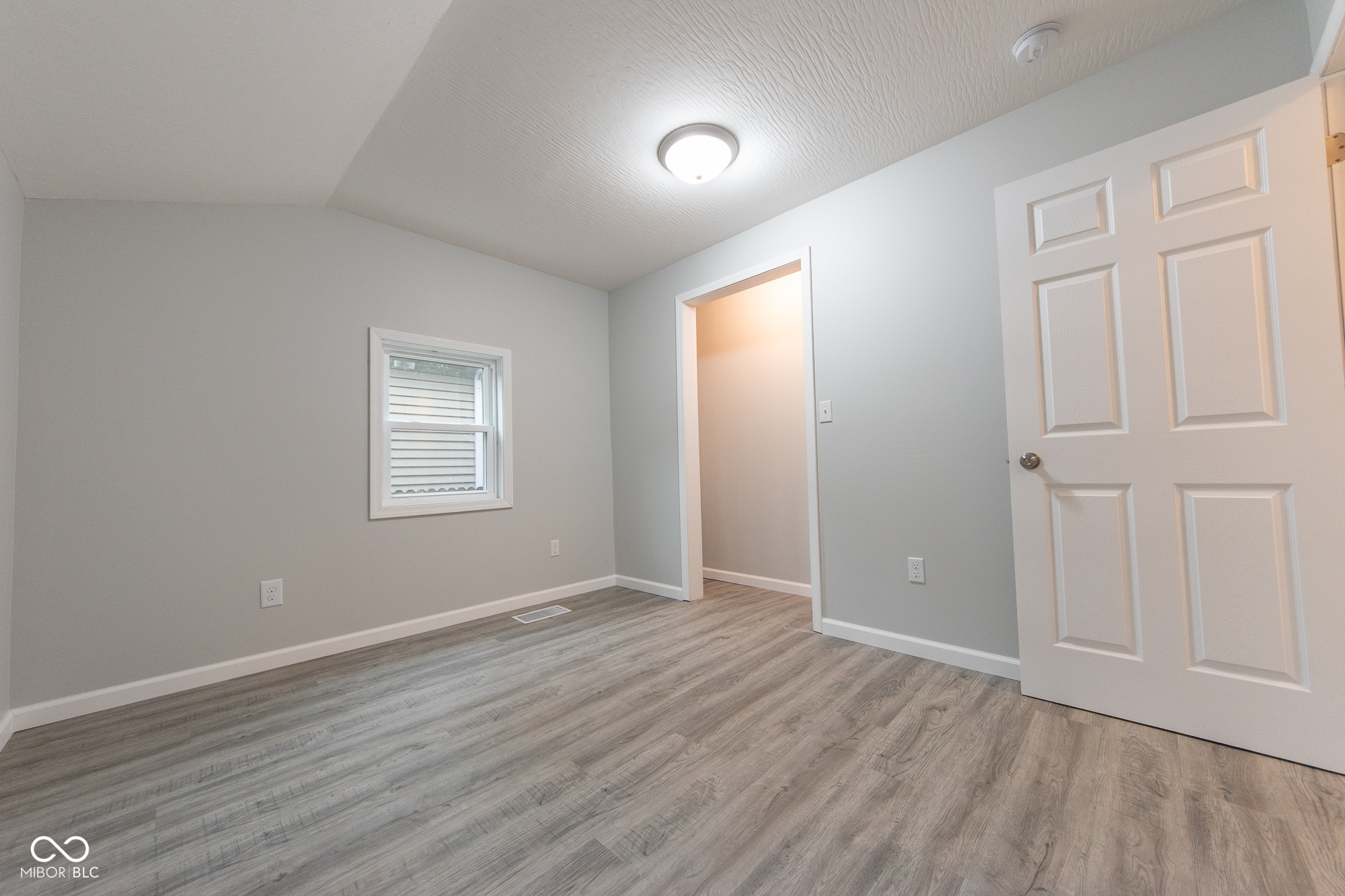 71 Cleveland Street Columbus, IN 47201 - Photo 16 of 23 Gallery Image 16