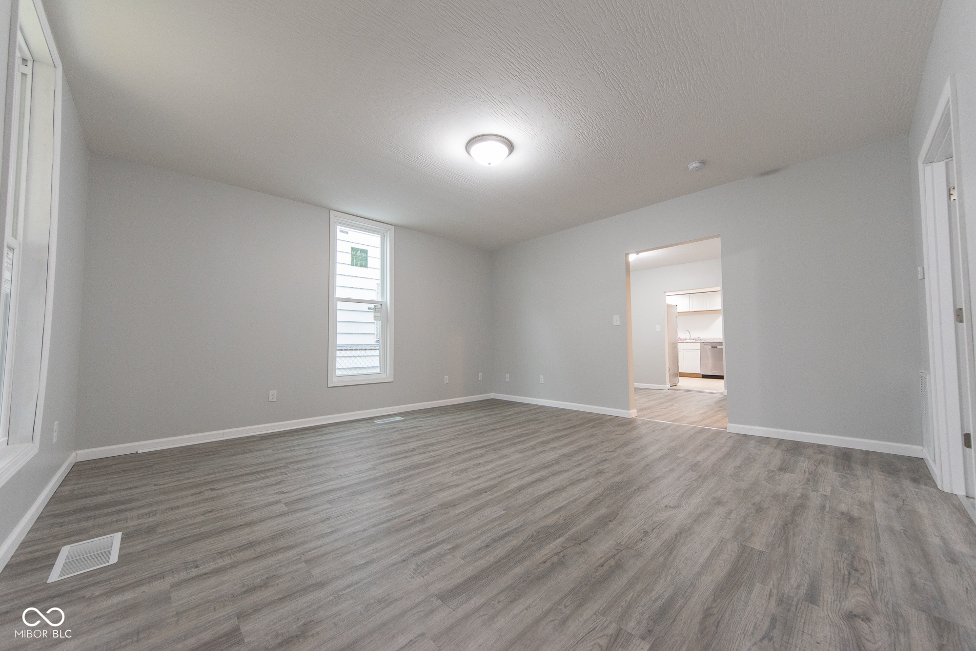 71 Cleveland Street Columbus, IN 47201 - Photo 5 of 23 Gallery Image 5