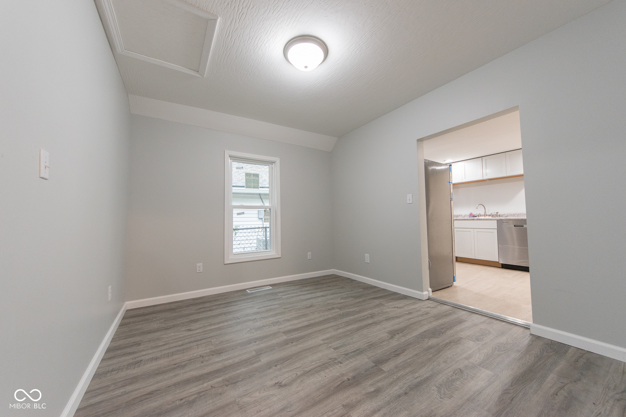 71 Cleveland Street Columbus, IN 47201 - Photo 7 of 23 Gallery Image 7