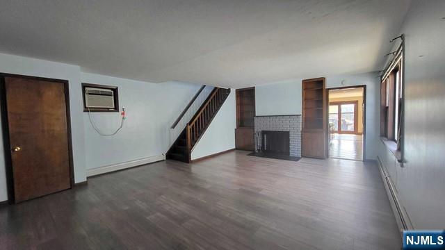 47 Hackensack Avenue Ridgefield Park, NJ 07660 - Photo 6 of 36 an empty room with windows and closet