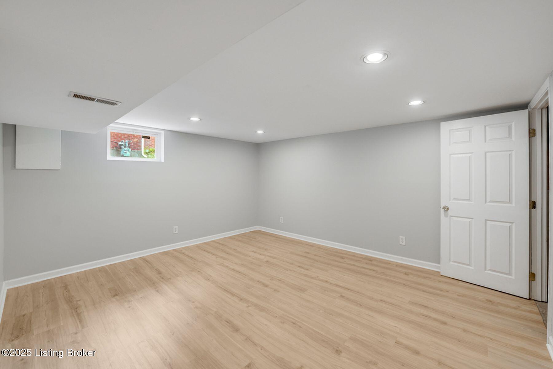 210 Sage Road Louisville, KY 40207 - Photo 27 of 38 photo_online_009