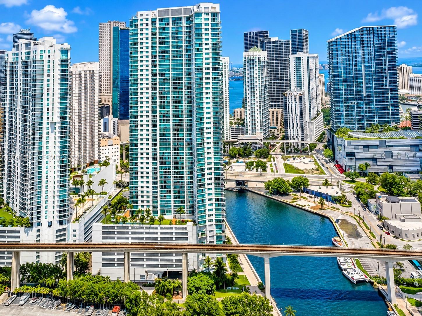 92 Southwest 3rd Street, Unit 1603 Miami, FL 33130 - Photo 2 of 11 Gallery Image 2