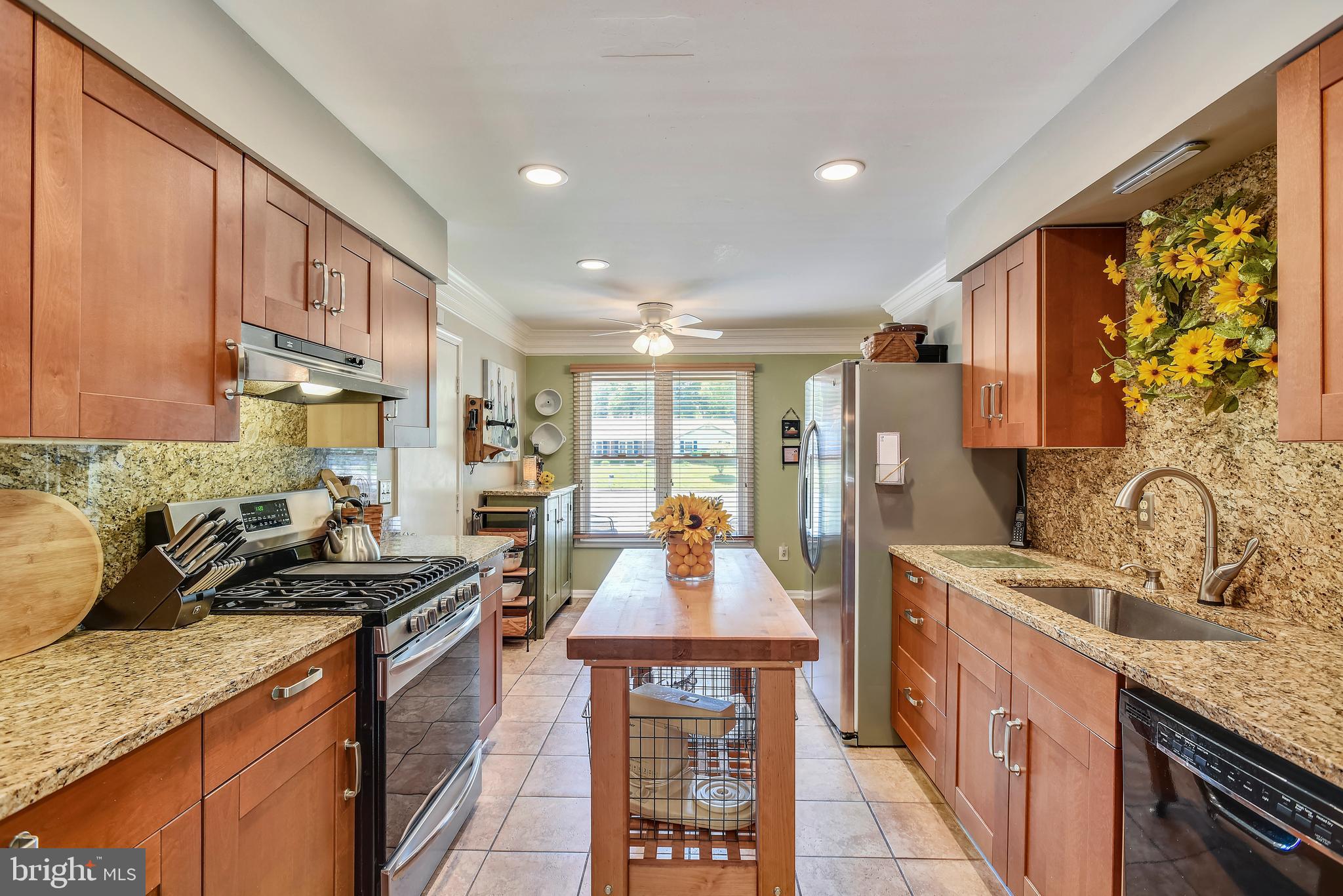 8820 Rachell Court Manassas, VA 20110 - Photo 8 of 73 Gallery Image 8