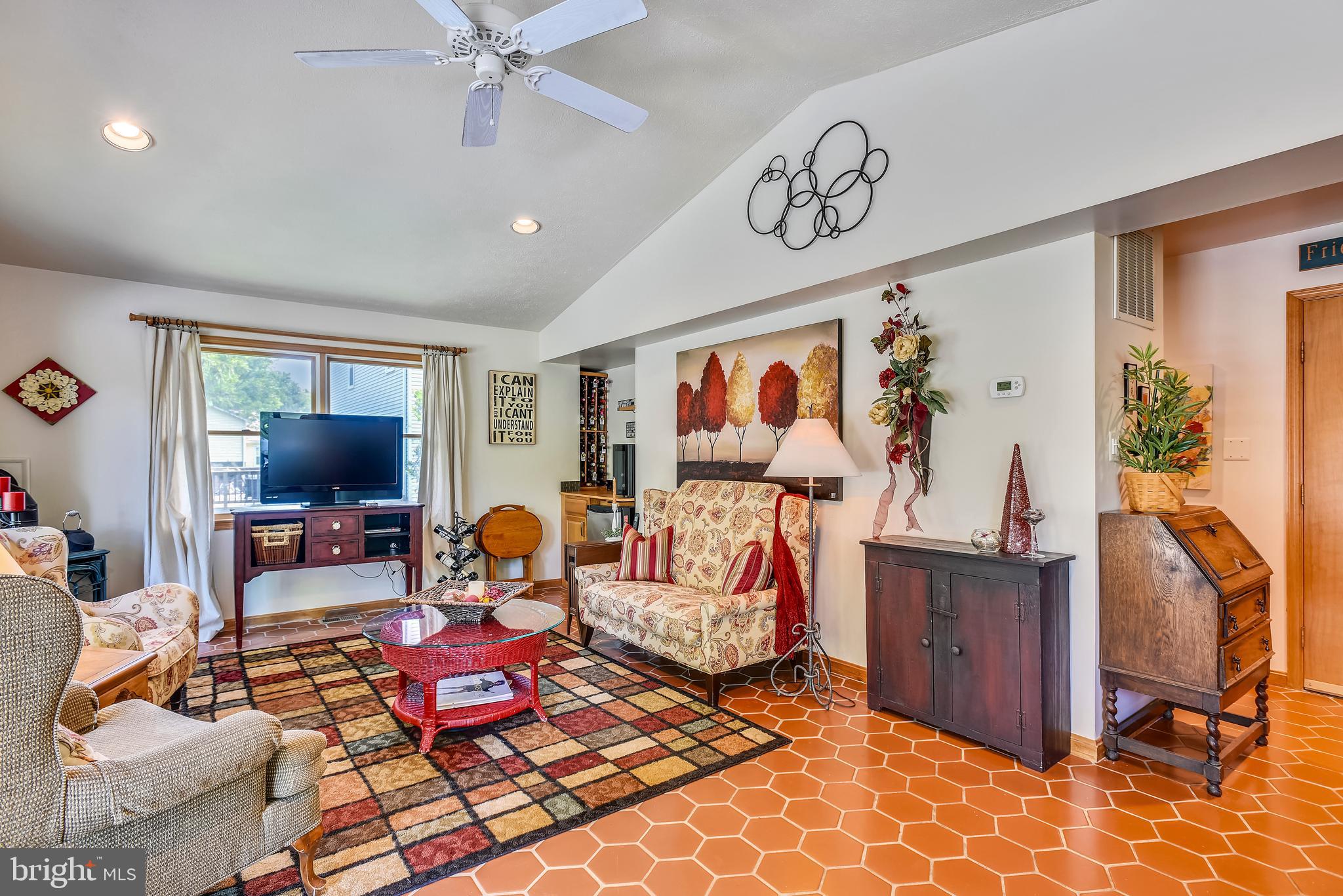8820 Rachell Court Manassas, VA 20110 - Photo 10 of 73 Gallery Image 10