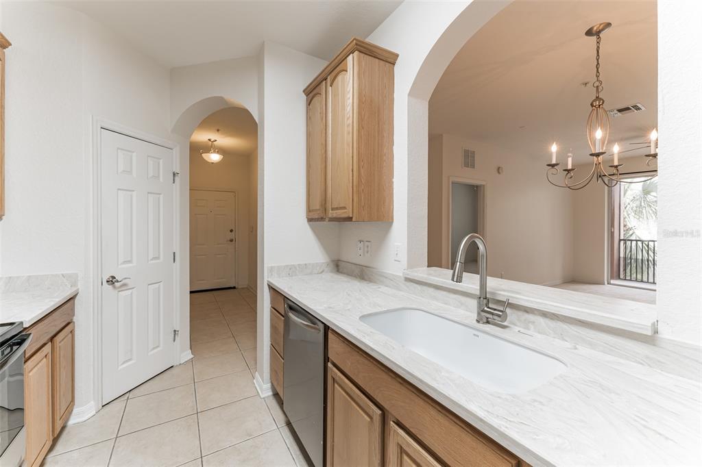 1355 Venezia Court, Unit 201 Davenport, FL 33896 - Photo 3 of 26