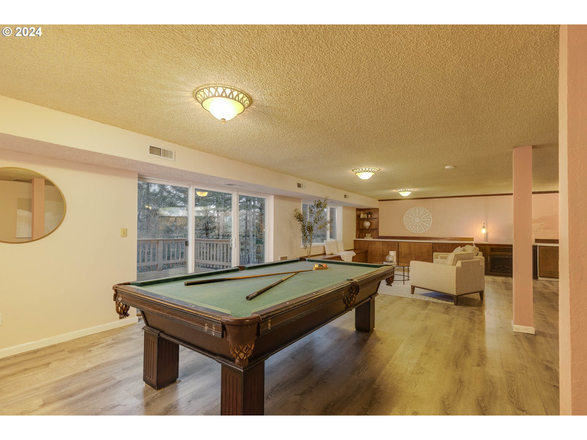 15845 Oakdale Road Dallas, OR 97338 - Photo 16 of 35