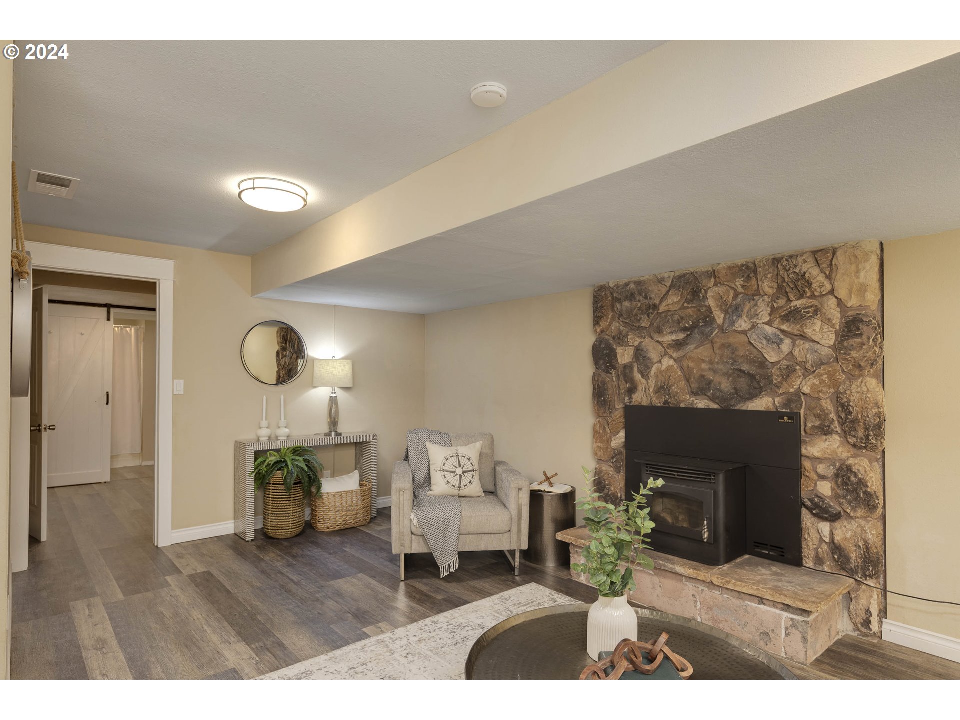 15845 Oakdale Road Dallas, OR 97338 - Photo 19 of 35