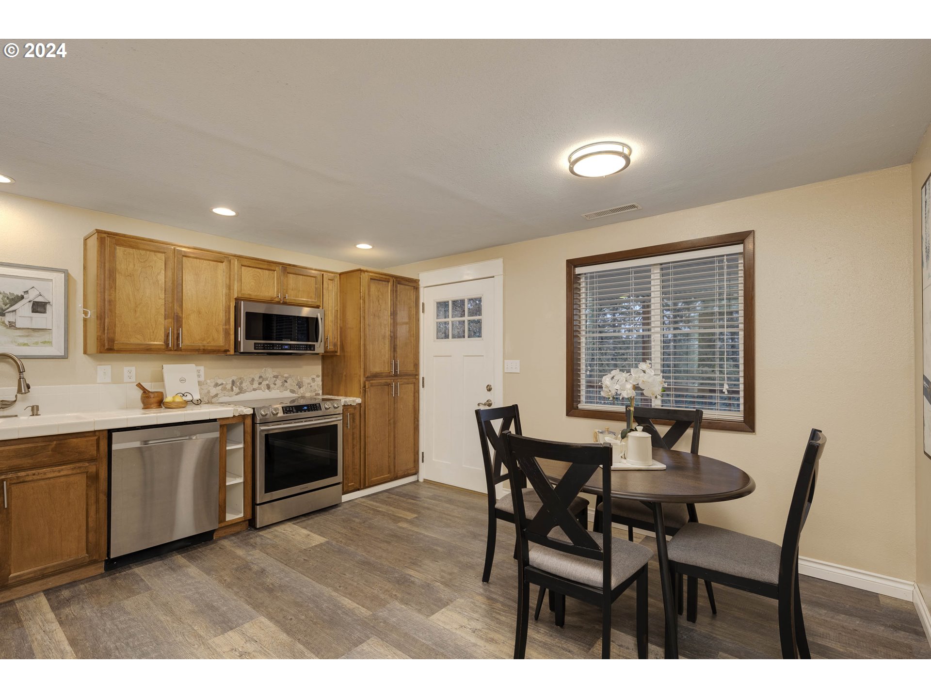 15845 Oakdale Road Dallas, OR 97338 - Photo 20 of 35