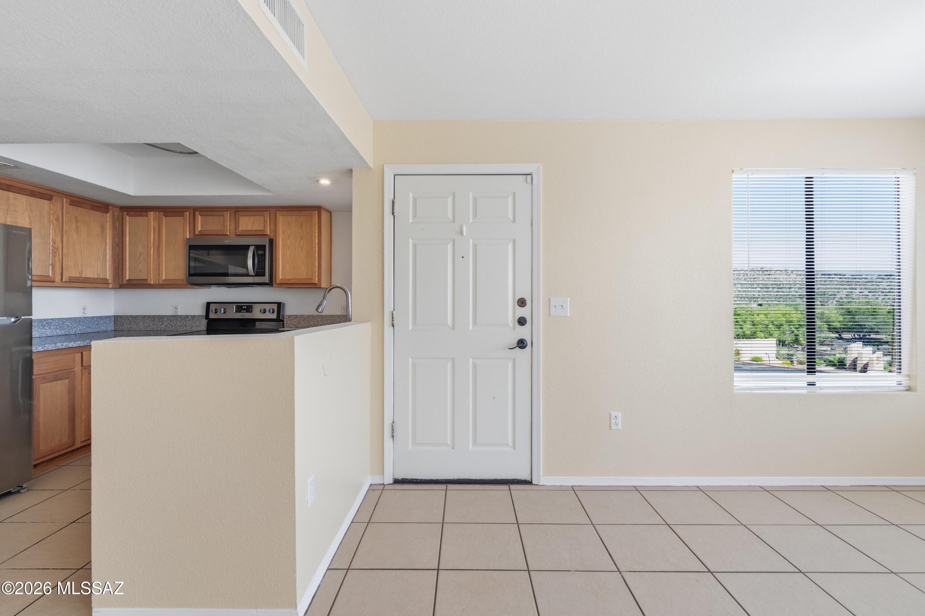 7255 East Snyder Road, Unit 12205 Tucson, AZ 85750 - Photo 5 of 38 Front Door Entry