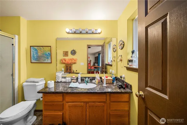 $950,000 | 14435 Vail Cut Off Road Southeast, Rainier, WA 98576