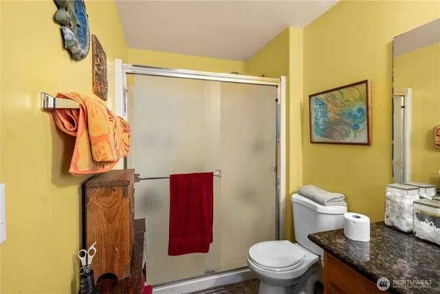 $950,000 | 14435 Vail Cut Off Road Southeast, Rainier, WA 98576