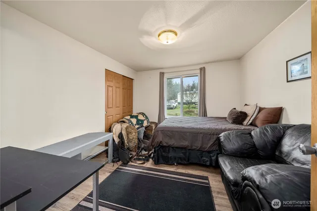 $950,000 | 14435 Vail Cut Off Road Southeast, Rainier, WA 98576