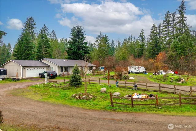 $950,000 | 14435 Vail Cut Off Road Southeast, Rainier, WA 98576