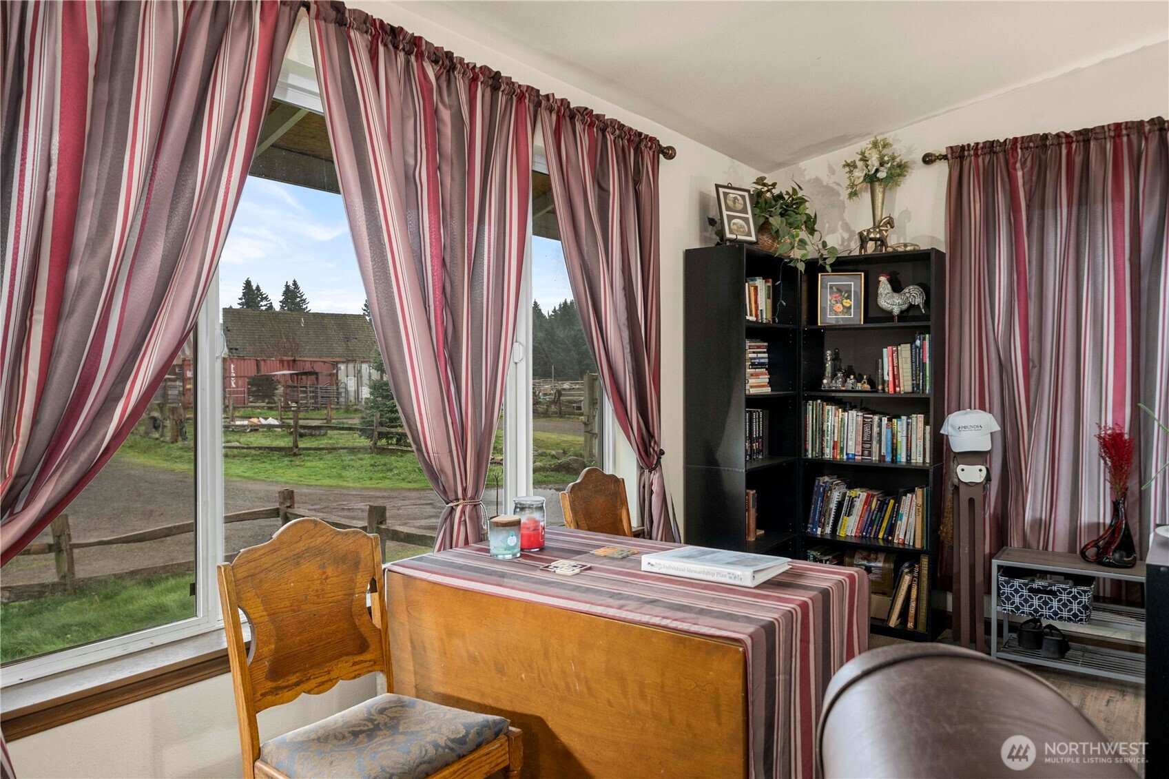 14435 Vail Cut Off Road Southeast Rainier, WA 98576 - Photo 5 of 37