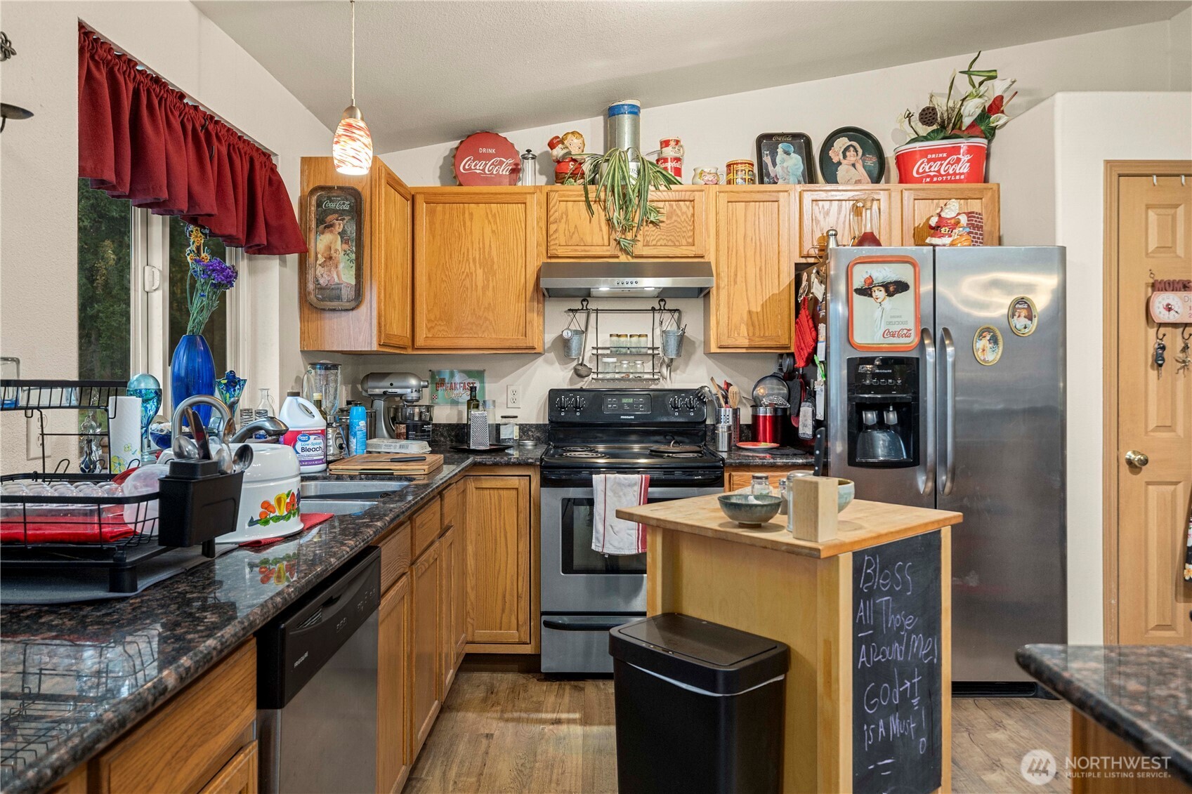 14435 Vail Cut Off Road Southeast Rainier, WA 98576 - Photo 9 of 37