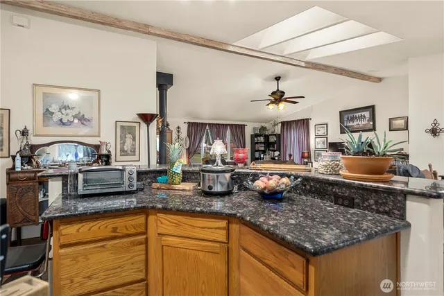 $950,000 | 14435 Vail Cut Off Road Southeast, Rainier, WA 98576