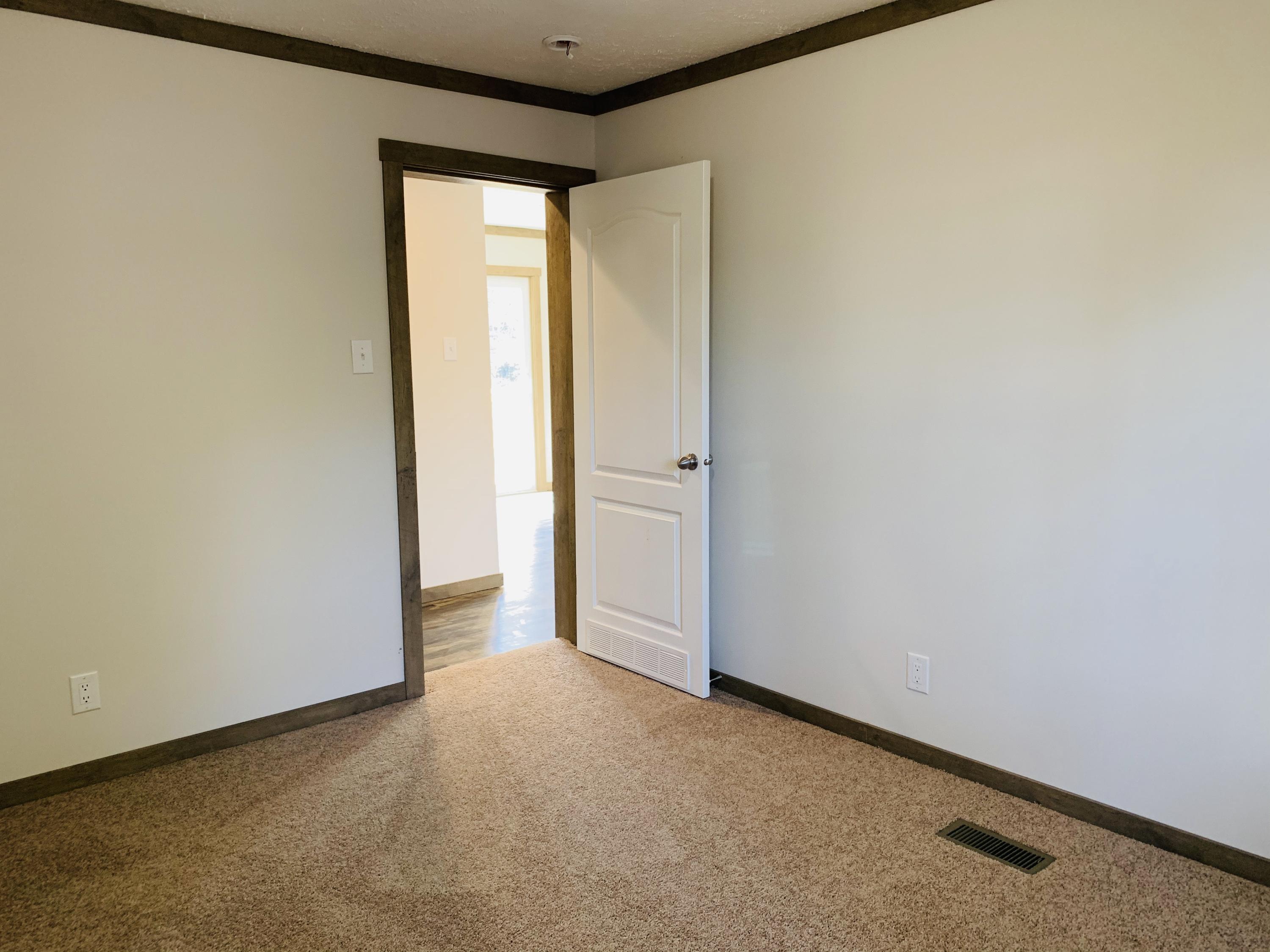 1271 Flint Hill Road Moneta, VA 24121 - Photo 31 of 32 IMG_6503