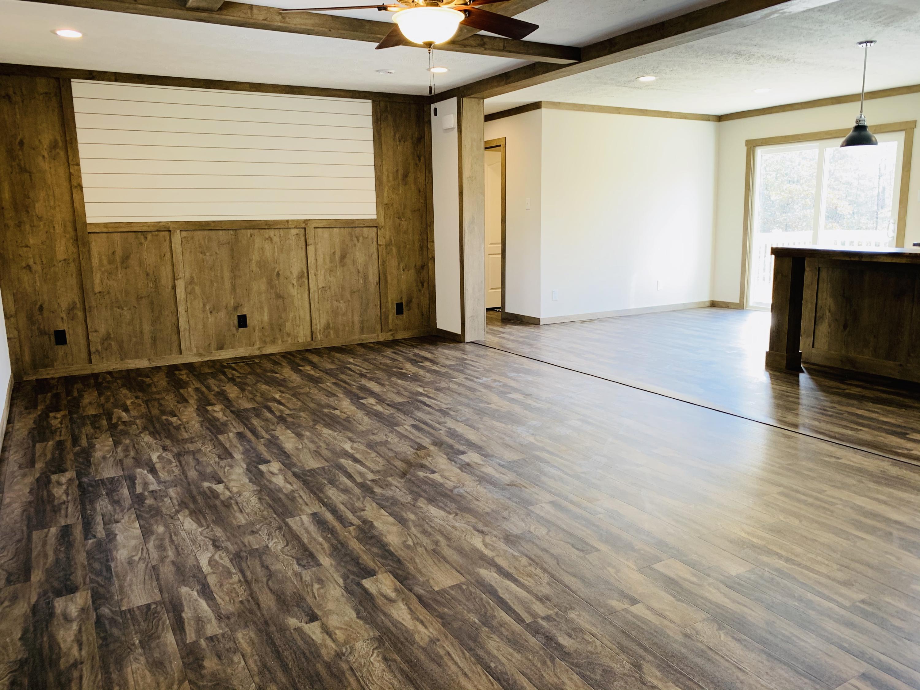 1271 Flint Hill Road Moneta, VA 24121 - Photo 6 of 32 IMG_6478