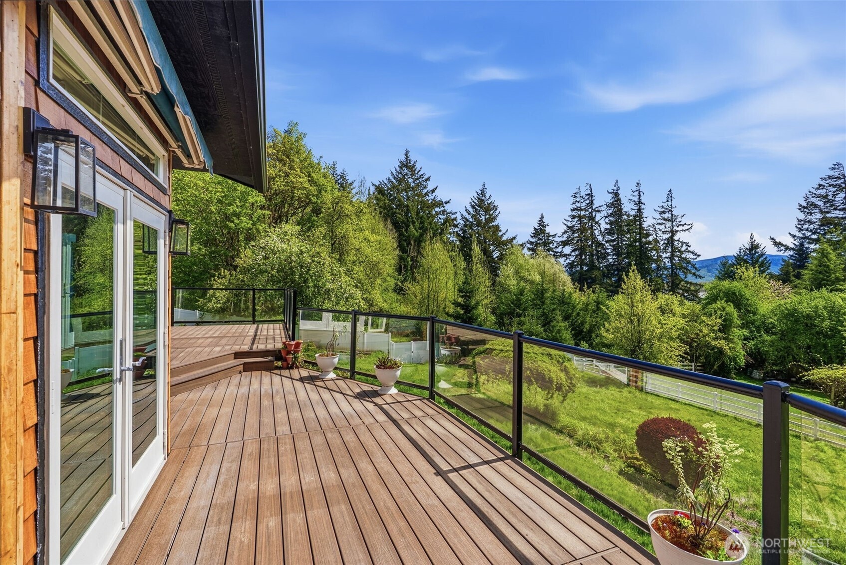 16 Little Cape Horn Road Cathlamet, WA 98612 - Photo 28 of 32 a view of balcony with chairs