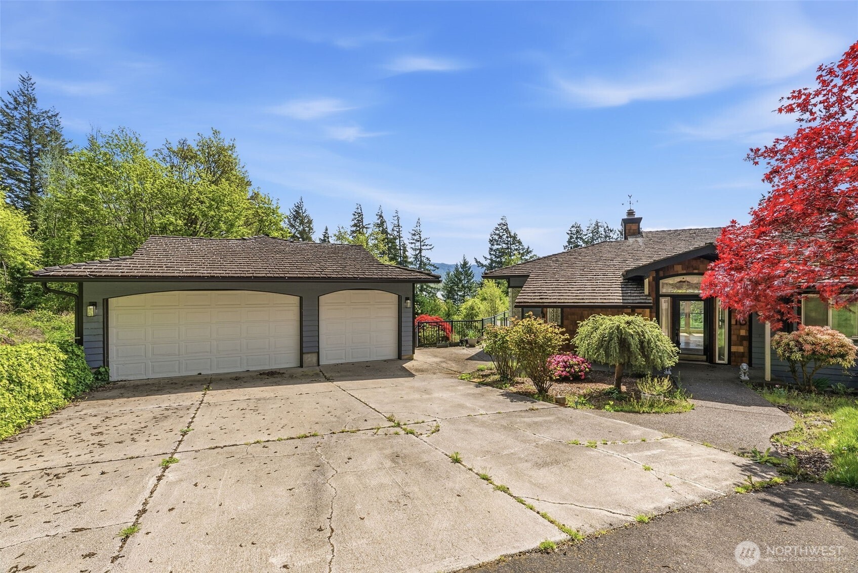 16 Little Cape Horn Road Cathlamet, WA 98612 - Photo 30 of 32 a view of a house with a patio