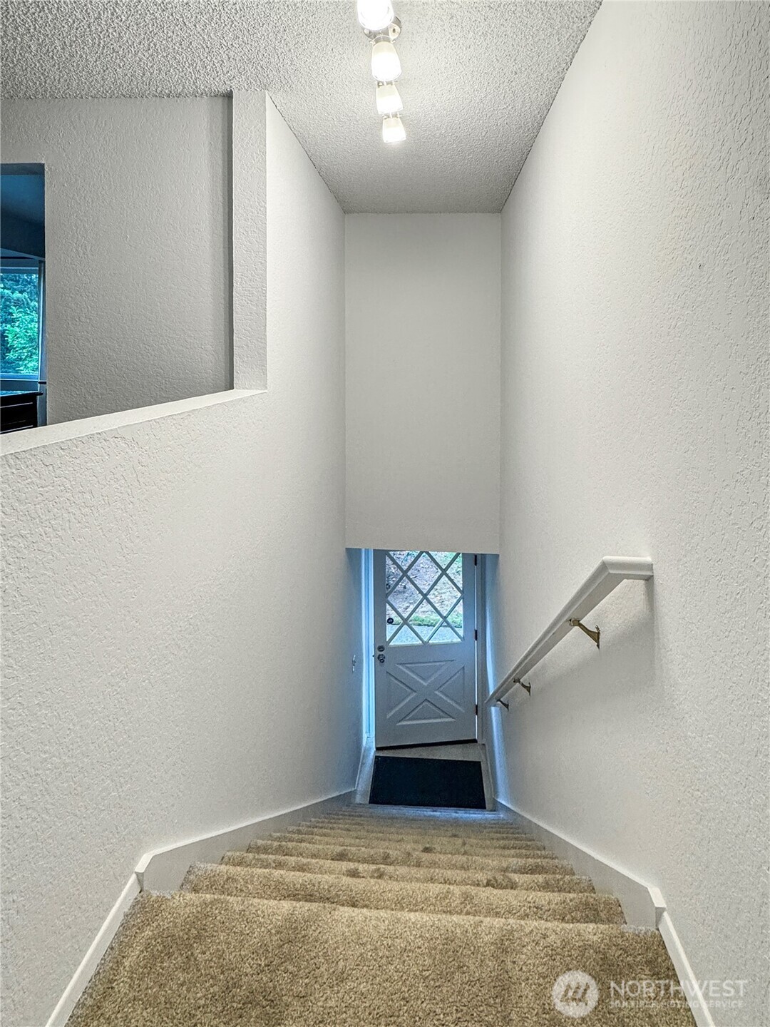 7909 218th Street Southwest, Unit 4 Edmonds, WA 98026 - Photo 14 of 17