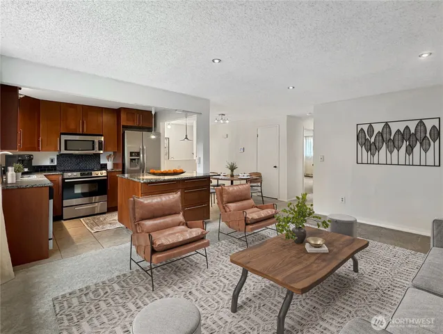 $390,000 | 7909 218th Street Southwest, Unit 4, Edmonds, WA 98026