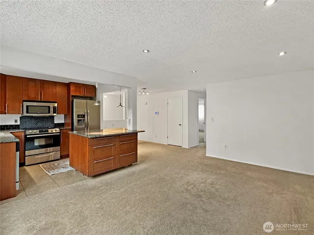 $390,000 | 7909 218th Street Southwest, Unit 4, Edmonds, WA 98026