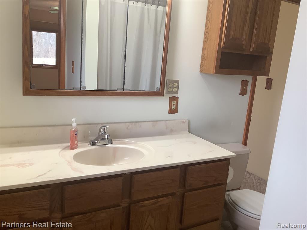2349 Fisk Road Howell, MI 48843 - Photo 11 of 17