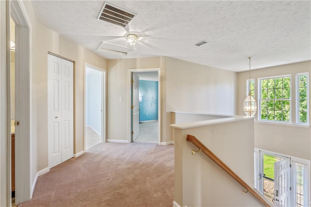 258 Field Club Circle McKees Rocks, PA 15136 - Photo 11 of 25 Gallery Image 11