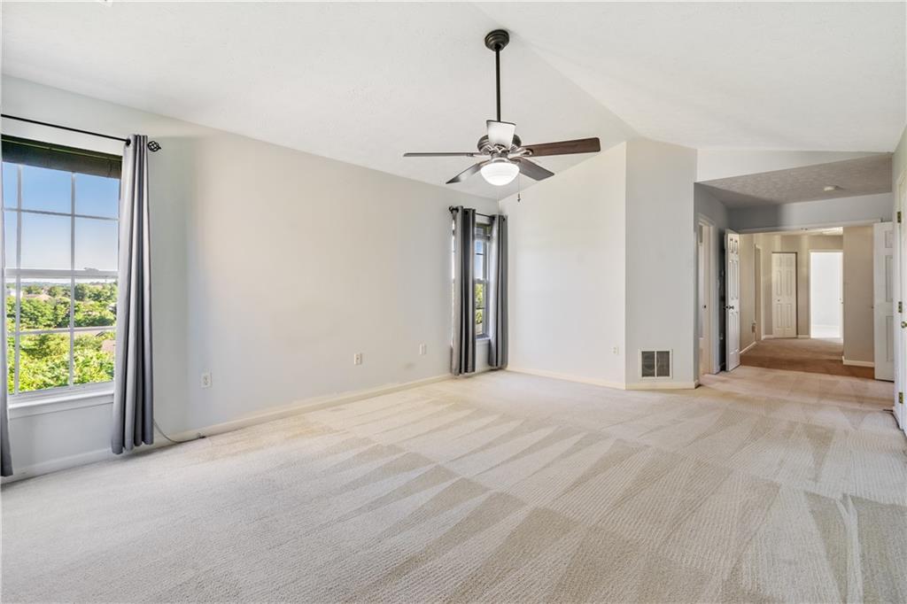 258 Field Club Circle McKees Rocks, PA 15136 - Photo 12 of 25 Gallery Image 12