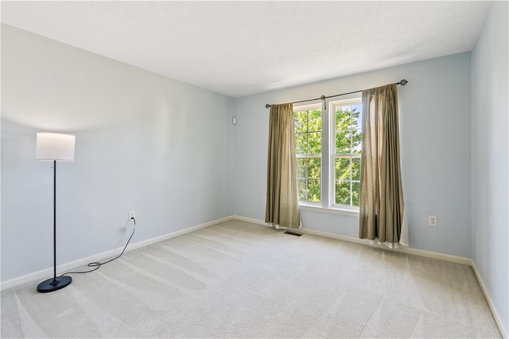 258 Field Club Circle McKees Rocks, PA 15136 - Photo 13 of 25 Gallery Image 13