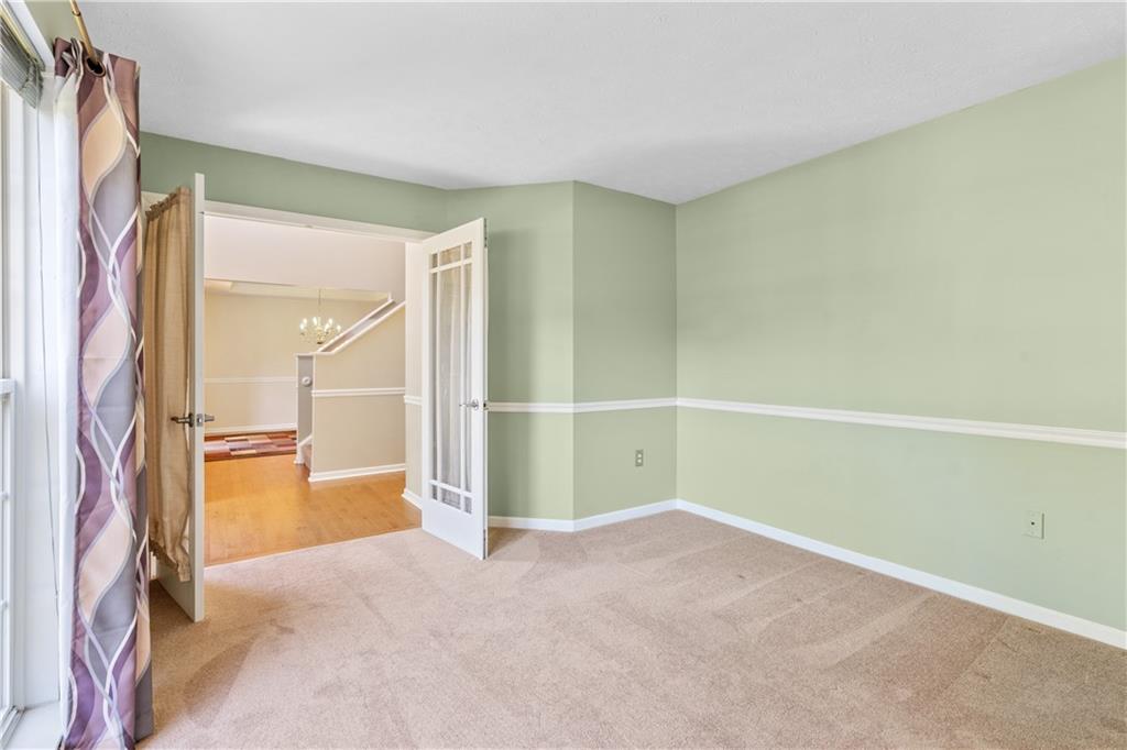 258 Field Club Circle McKees Rocks, PA 15136 - Photo 4 of 25 Gallery Image 4