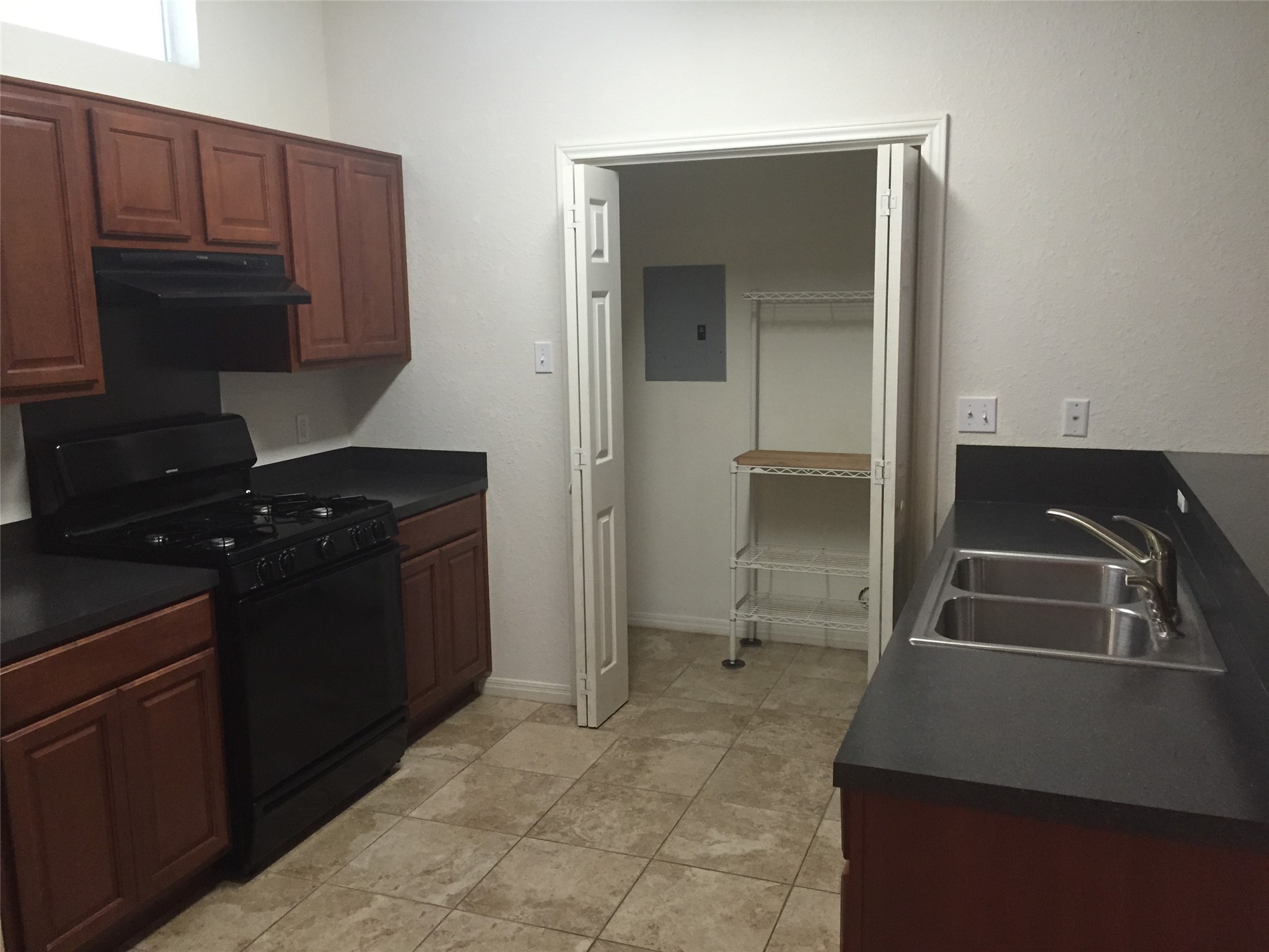 2712 San Pedro Street, Unit B Austin, TX 78705 - Photo 15 of 19