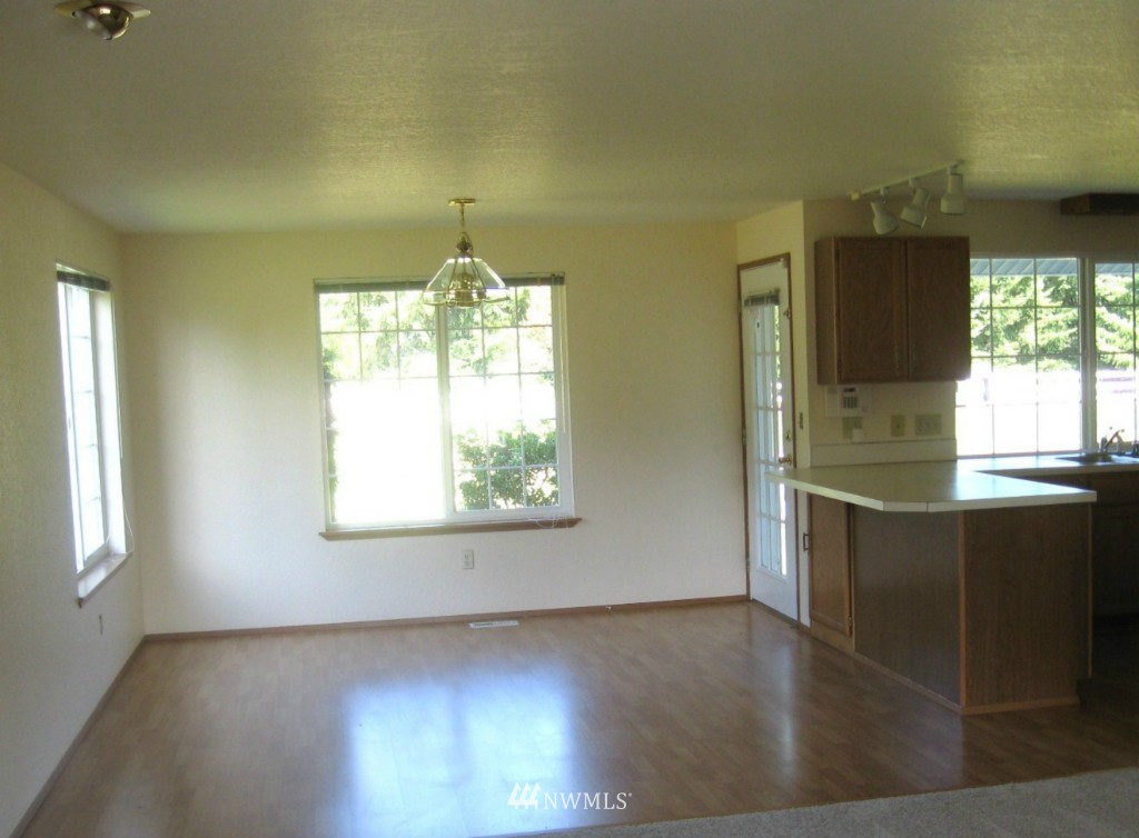 18624 Loganberry Street Southwest Rochester, WA 98579 - Photo 7 of 7