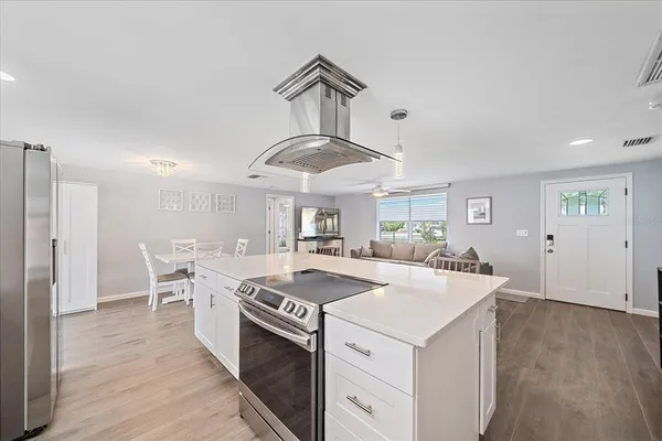 $419,000 | 5032 Linda Street, Venice, FL 34293