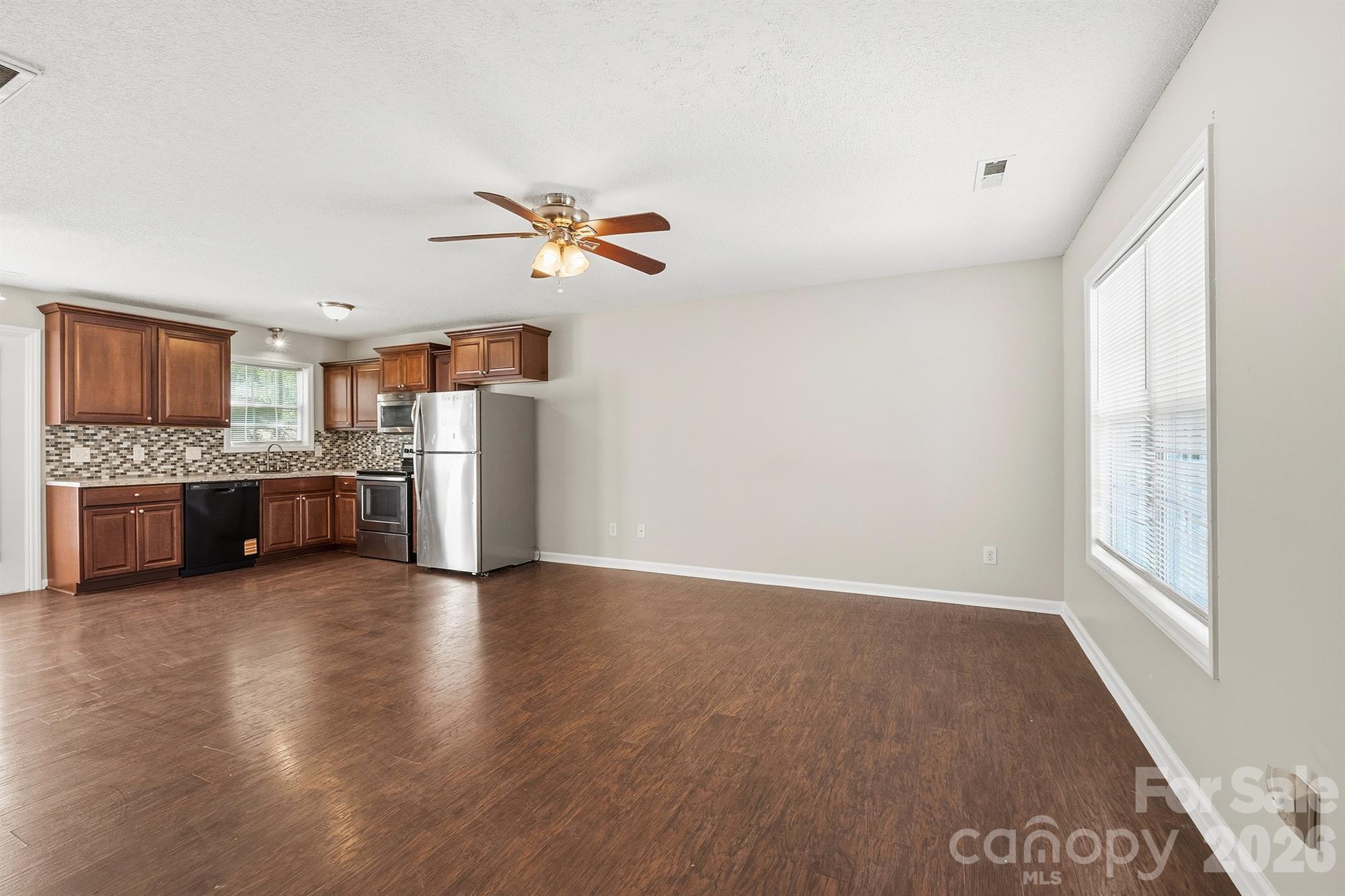 1057 19th Street Northeast Hickory, NC 28601 - Photo 8 of 19